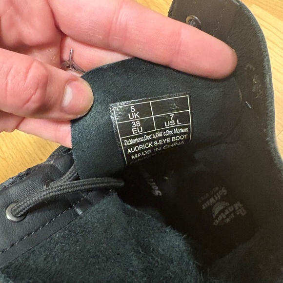 Jadon doc martens size 7 - Picture 4 of 6